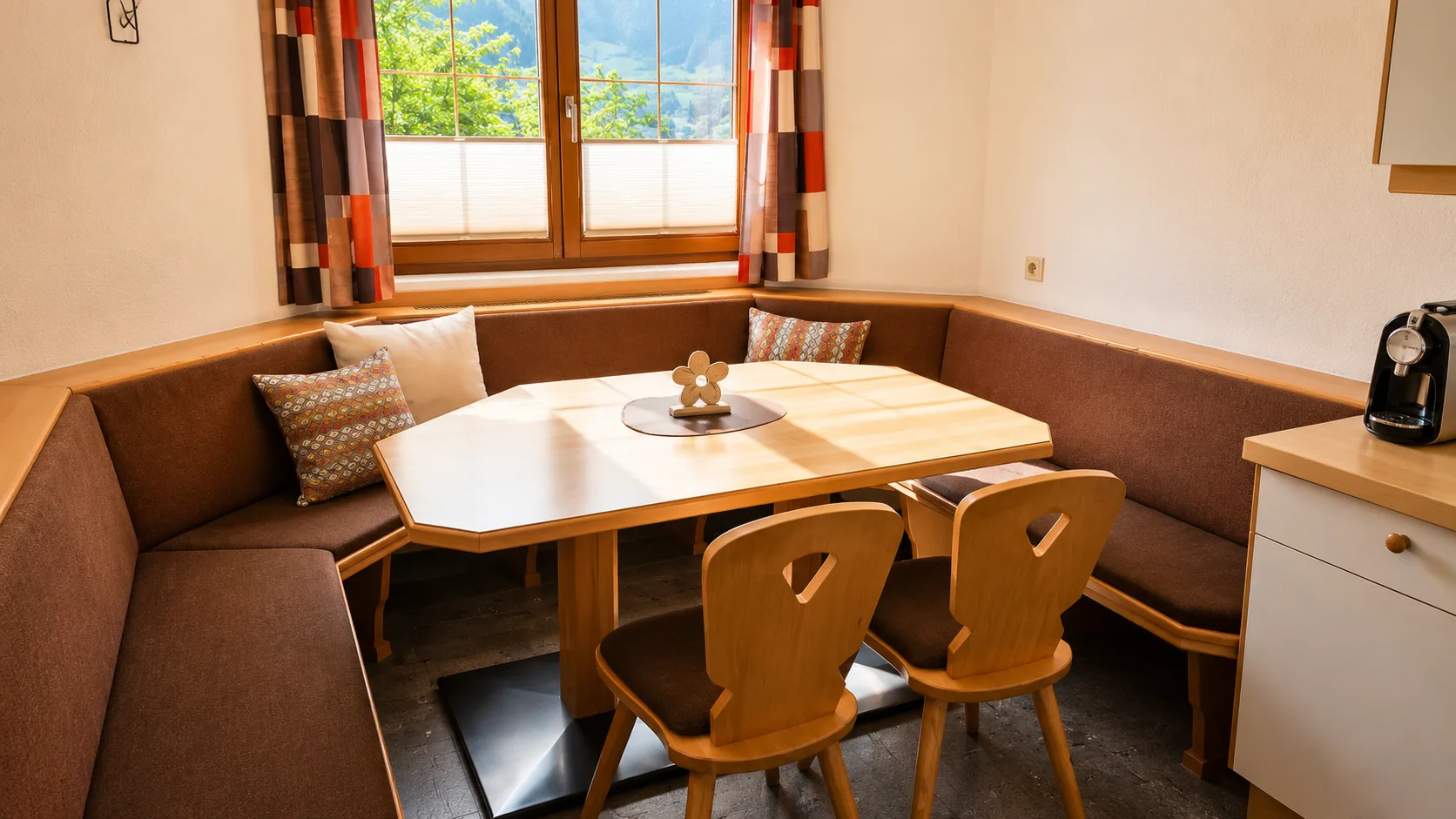 Essecke der Ferienwohnung Nr. 1