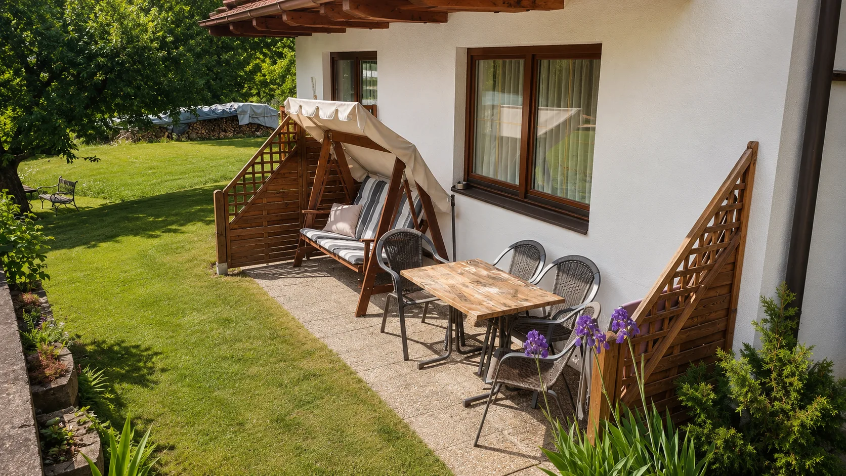 Terrasse und Garten der Ferienwohnung Nr. 1
